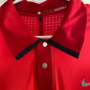 Tiger woods golf polo, Nike.